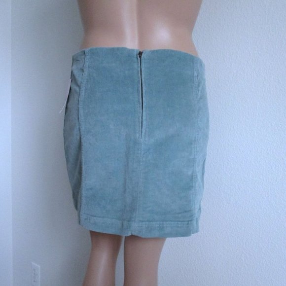 Plus Size 16 Women's CORDUROY Mini Skirt NWT - Picture 5 of 5